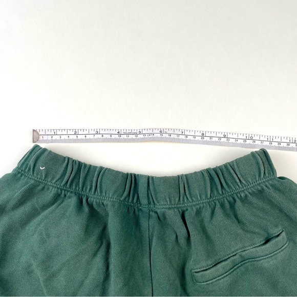 Aerie Green shorts - Picture 4 of 4